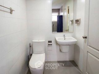 Haus zum Kauf mit 4 Zimmer in Sai Mai, Bangkok