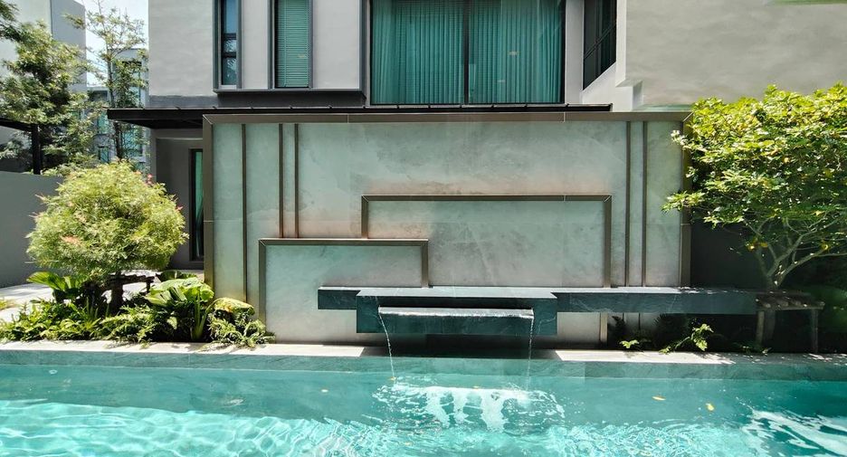 Casa en venta de 4 habitaciones en Bang Kapi, Bangkok