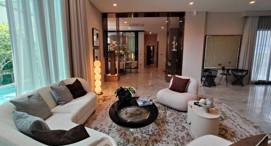 Casa en venta de 4 habitaciones en Bang Kapi, Bangkok