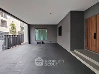 Casa en venta de 4 habitaciones en Bang Kapi, Bangkok