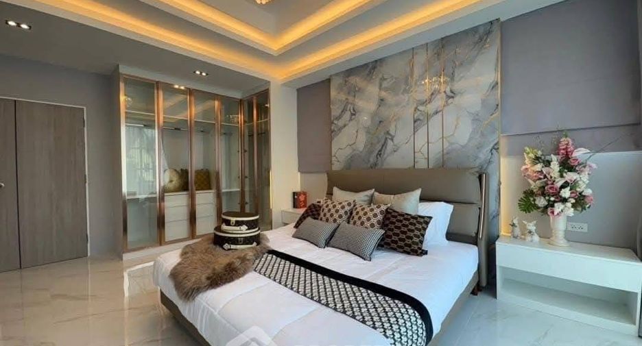 For sale 5 ベッドルーム house in Bang Lamung, Chonburi