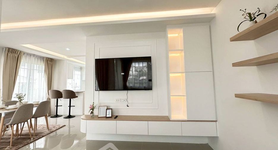 For sale 3 bedrooms house in Huay Yai, Pattaya