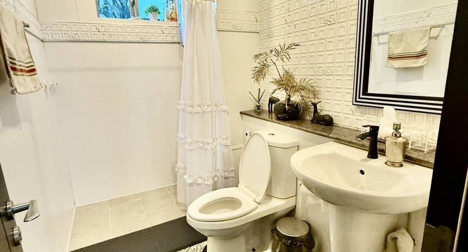 Haus zum Kauf mit 4 Zimmer in Sai Mai, Bangkok