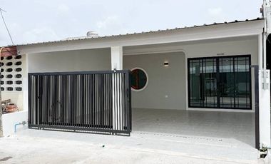 Casa adosada en venta de 2 habitaciones en Mueang Phuket, Phuket