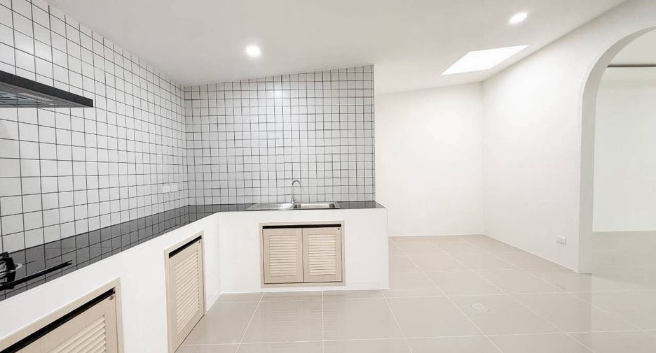 Casa adosada en venta de 2 habitaciones en Mueang Phuket, Phuket