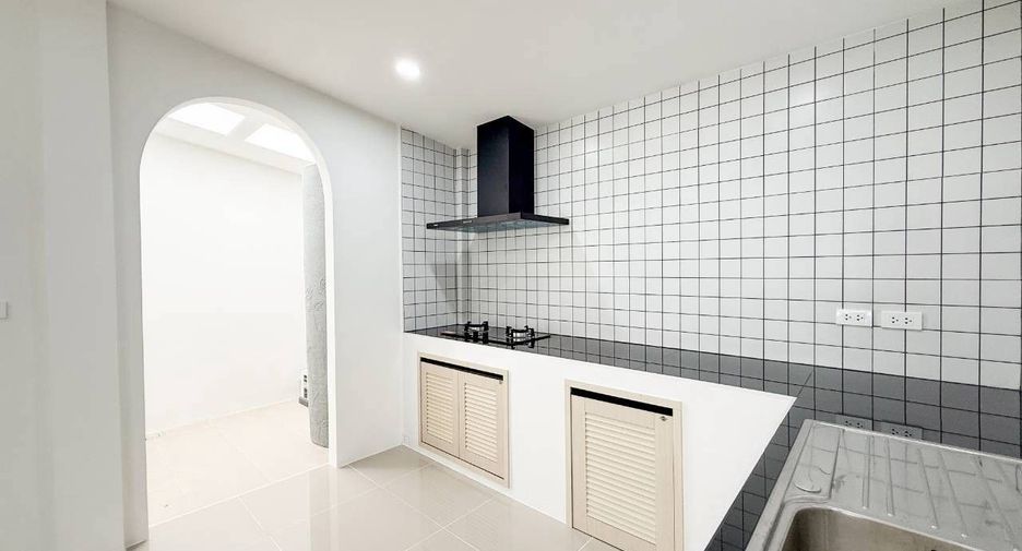 Casa adosada en venta de 2 habitaciones en Mueang Phuket, Phuket