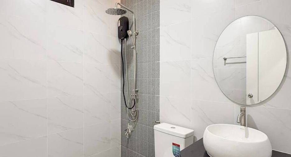 Casa adosada en venta de 2 habitaciones en Mueang Phuket, Phuket
