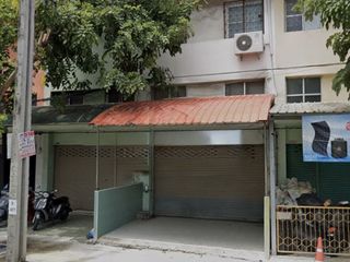 Local comercial en venta de 3 habitaciones en Sai Mai, Bangkok