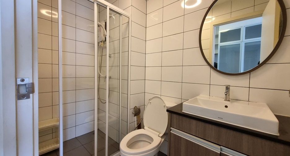 Wohnung zum Kauf mit Studio in Huai Khwang, Bangkok