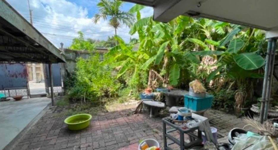 For sale land in Mueang Samut Prakan, Samut Prakan