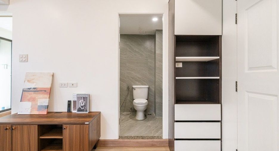 À vendre studio condo à Thon Buri, Bangkok