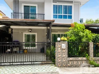Casa en venta de 4 habitaciones en Nong Chok, Bangkok