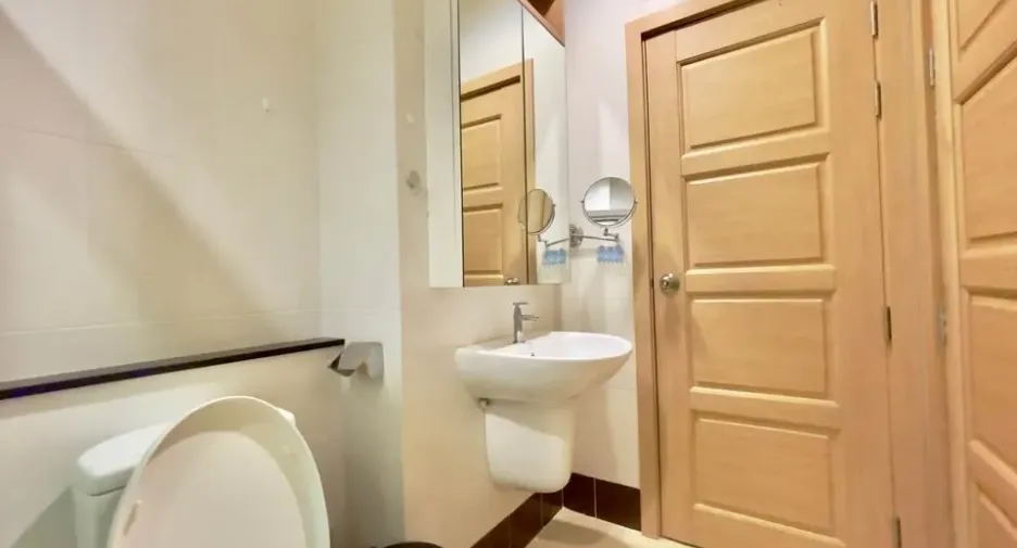 For rent 1 bed condo in Mueang Chiang Mai, Chiang Mai