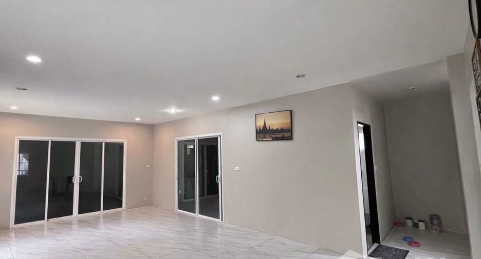 For sale and for rent 3 bedrooms house in Mueang Phuket, Phuket