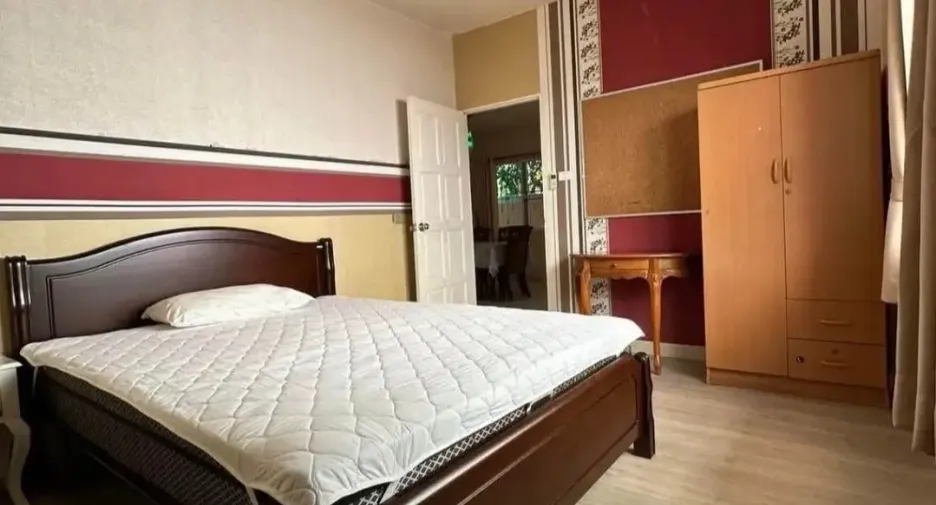 For rent 5 bedrooms house in Hang Dong, Chiang Mai