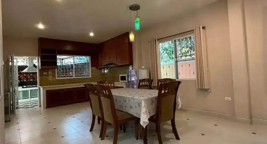 For rent 5 bedrooms house in Hang Dong, Chiang Mai