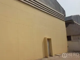 For rent warehouse in Khlong Luang, Pathum Thani