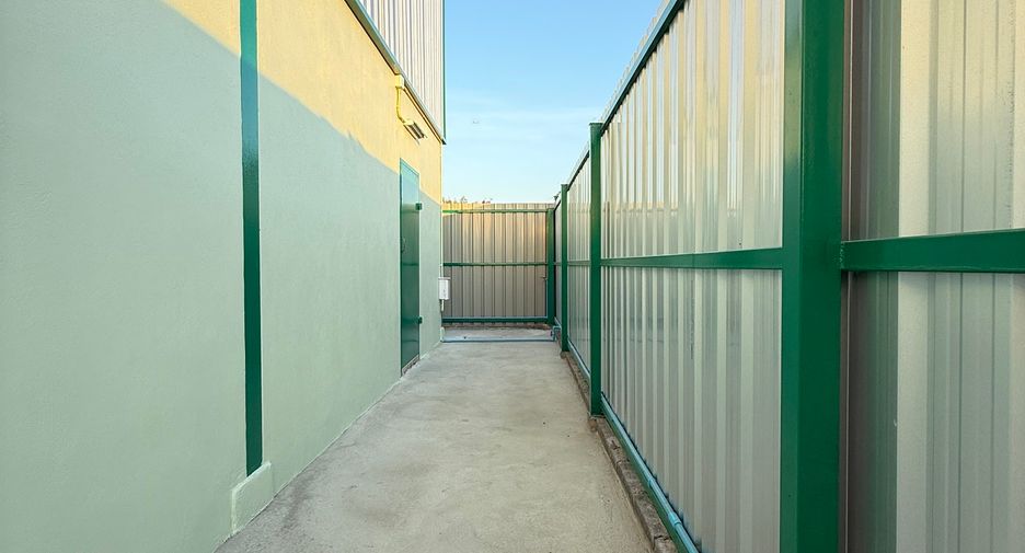 For rent warehouse in Lat Krabang, Bangkok