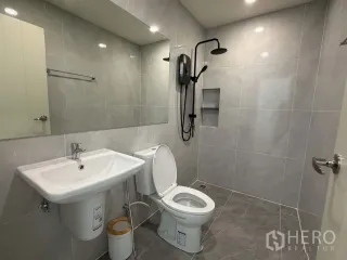 For rent 3 bedrooms townhouse in Bang Phli, Samut Prakan