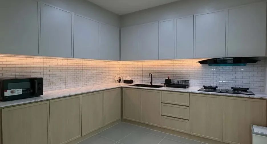 For rent 3 bedrooms townhouse in Bang Phli, Samut Prakan