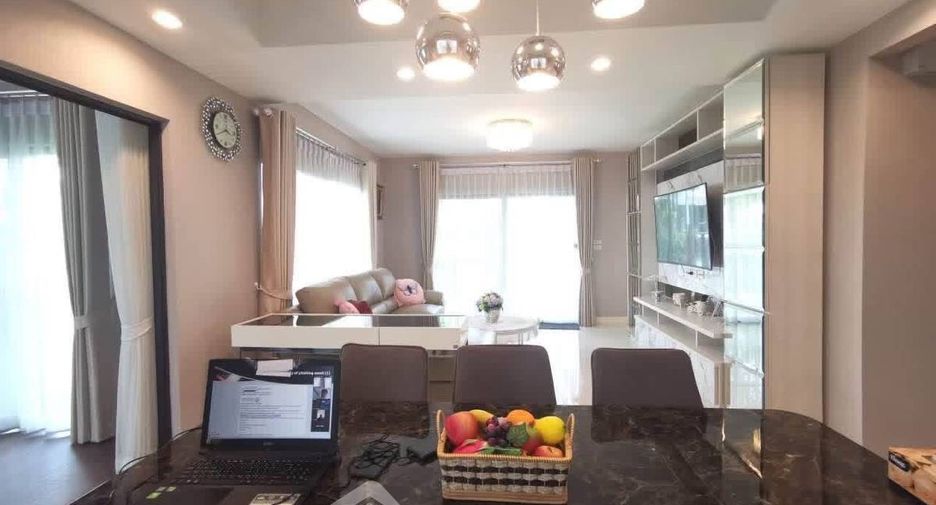 À louer et à vendre 4 chambres maison à Bang Phli, Samut Prakan