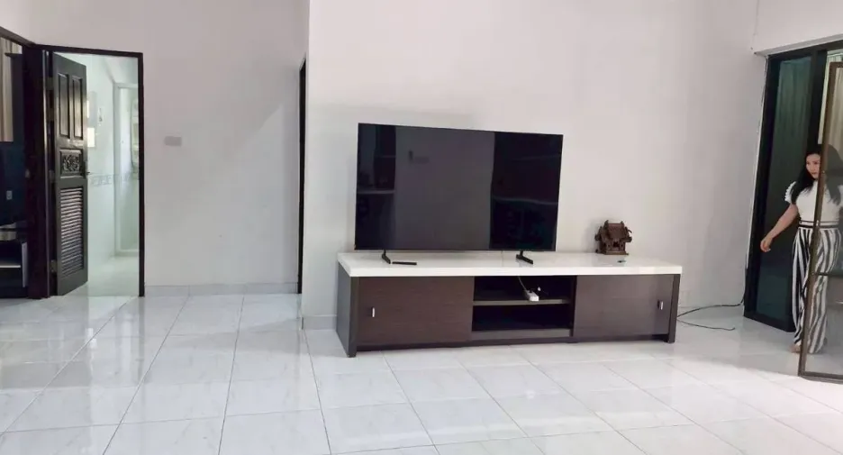 For rent 4 bedrooms villa in Huay Yai, Pattaya