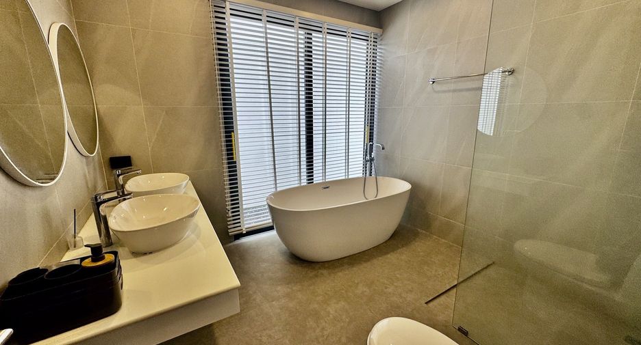 For rent 3 bedrooms villa in Ko Samui, Surat Thani