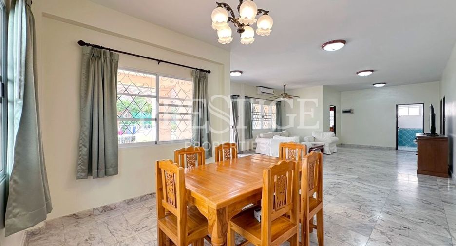 For rent 3 bedrooms house in Bang Lamung, Chonburi