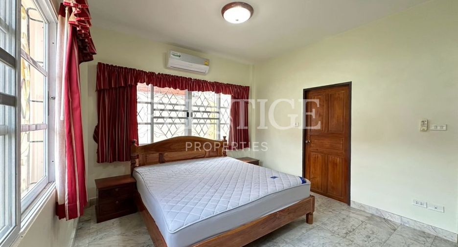 For rent 3 bedrooms house in Bang Lamung, Chonburi