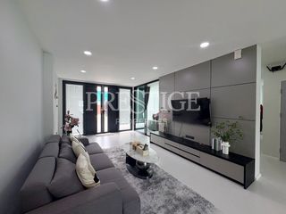 Haus zur Miete mit 5 Zimmer in Bang Lamung, Chonburi
