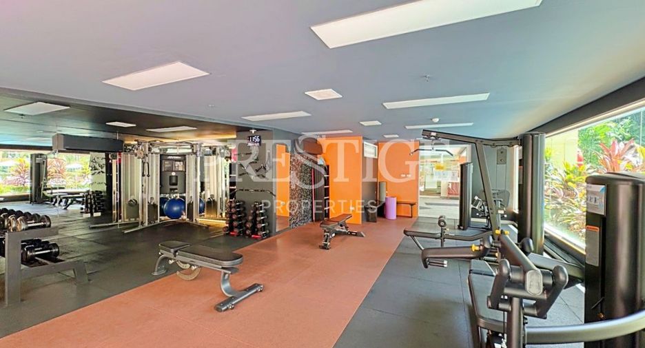 For sale 4 ベッドルーム condo in Bang Lamung, Chonburi