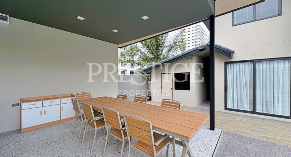 For rent 4 bedrooms house in Jomtien, Pattaya