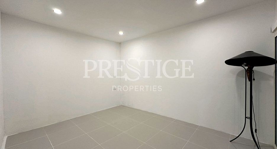 For sale and for rent 6 bedrooms house in Bang Lamung, Chonburi