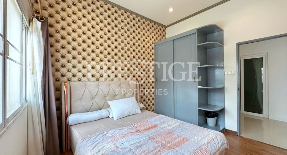 出售 和 出租 6 卧室 独立屋 在 Bang Lamung, Chon Buri