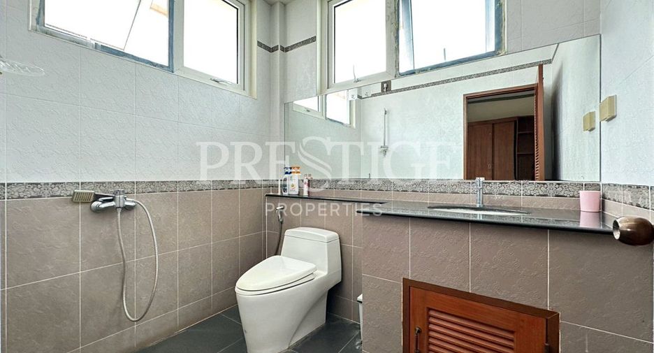 For sale and for rent 6 bedrooms house in Bang Lamung, Chonburi