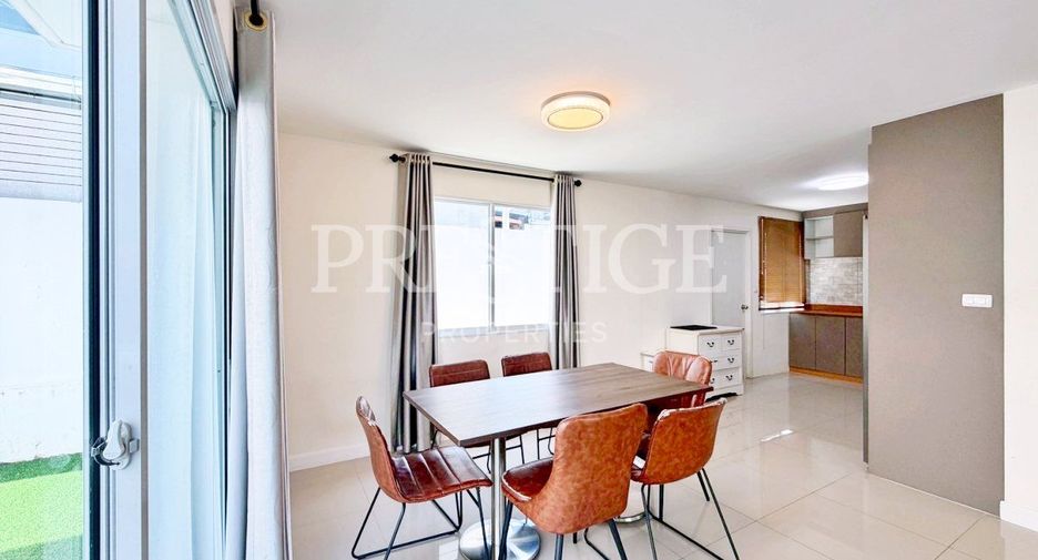 For rent 3 bedrooms house in Bang Lamung, Chonburi