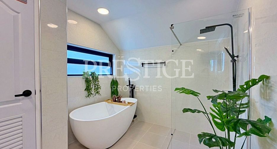 For rent 3 bedrooms house in Bang Lamung, Chonburi