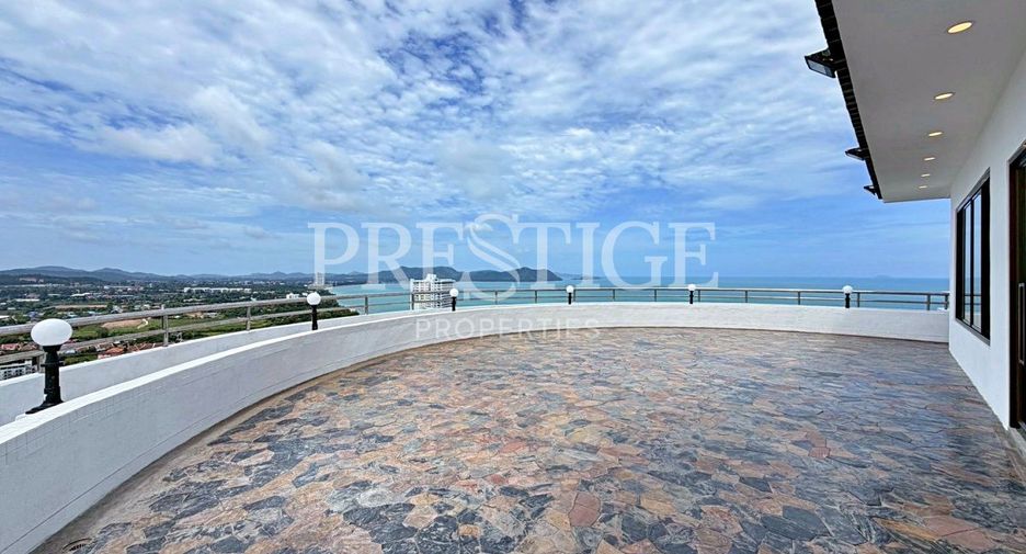 For rent 2 bedrooms condo in Na Jomtien, Pattaya