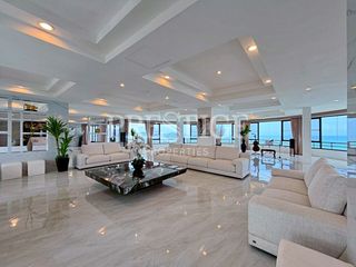 For rent 2 bedrooms condo in Na Jomtien, Pattaya