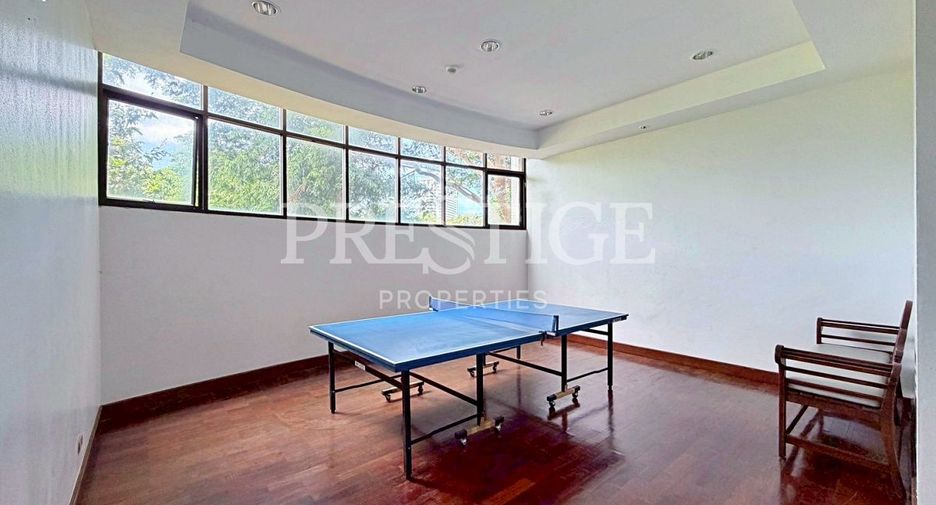 For rent 2 bedrooms condo in Na Jomtien, Pattaya