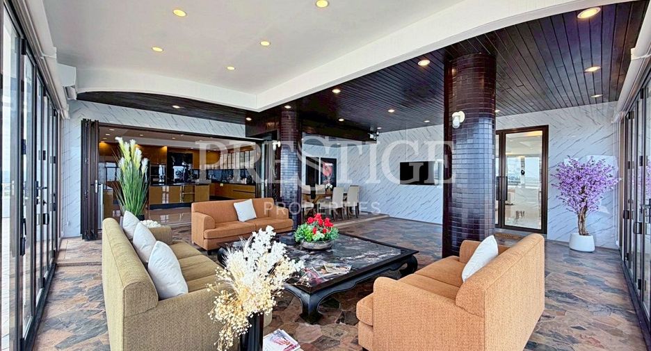 For rent 2 bedrooms condo in Na Jomtien, Pattaya