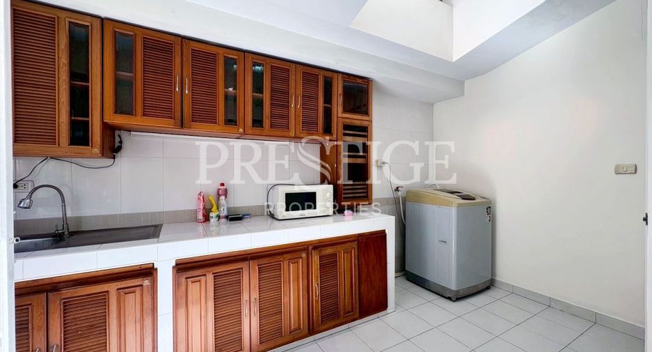 For rent 2 bedrooms house in Bang Lamung, Chonburi