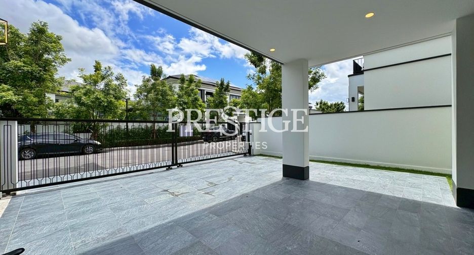 For rent 4 bedrooms house in Bang Lamung, Chonburi
