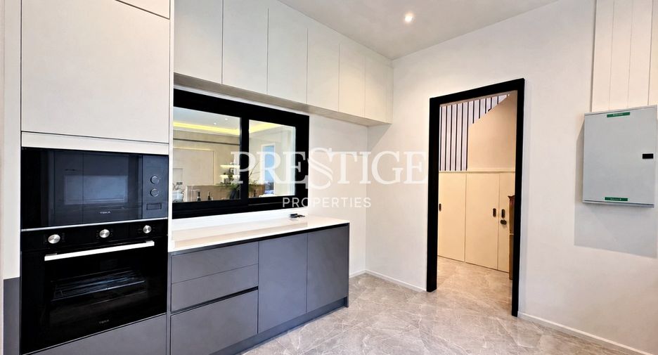 For rent 4 bedrooms house in Bang Lamung, Chonburi