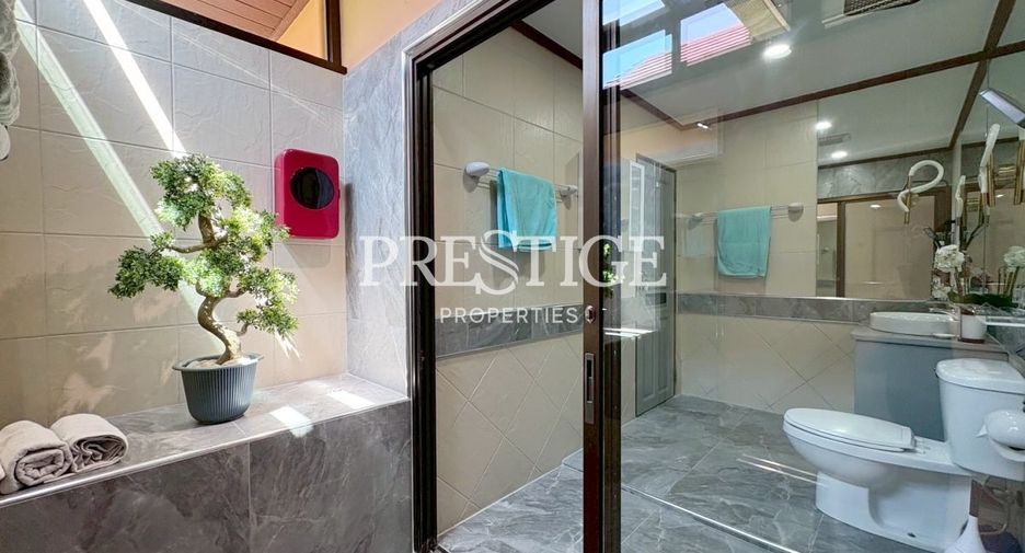 Casa en alquiler de 3 habitaciones en Bang Saray, Pattaya