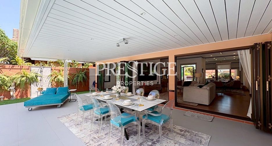 Casa en alquiler de 3 habitaciones en Bang Saray, Pattaya