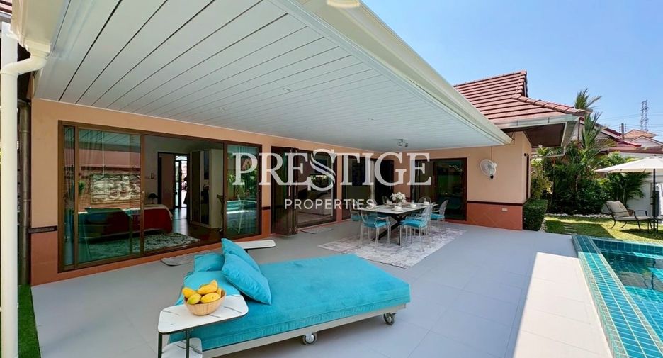 Casa en alquiler de 3 habitaciones en Bang Saray, Pattaya