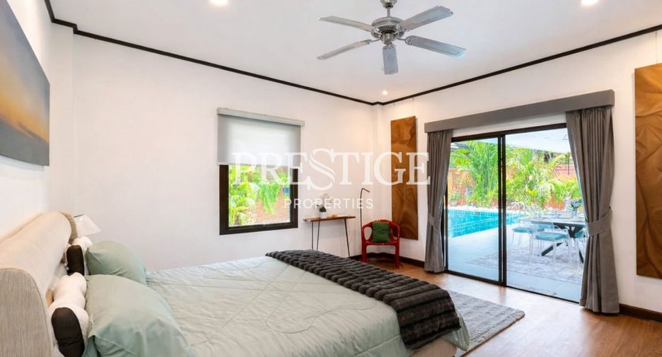 Casa en alquiler de 3 habitaciones en Bang Saray, Pattaya