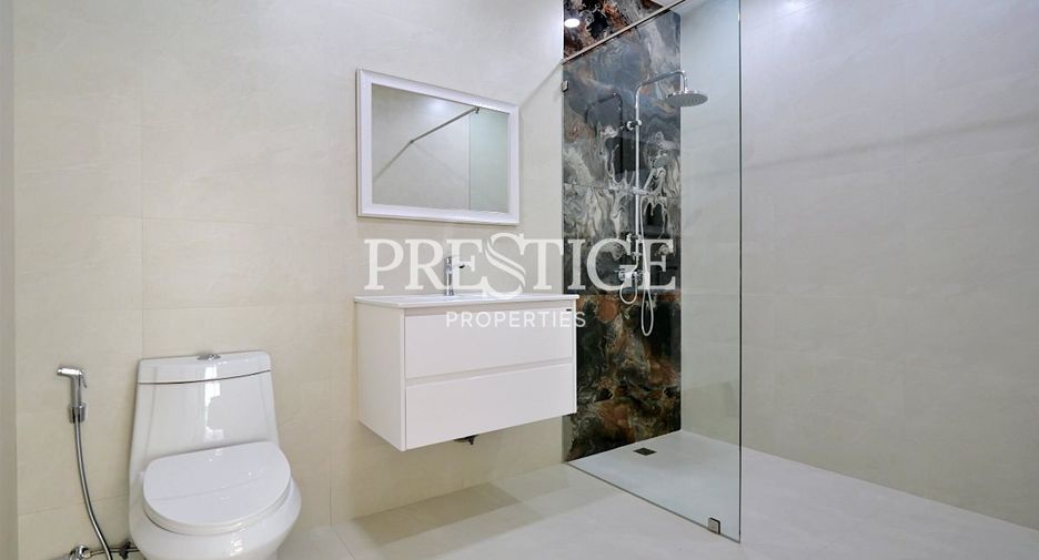 Casa en venta y en alquiler de 4 habitaciones en Bang Lamung, Chonburi