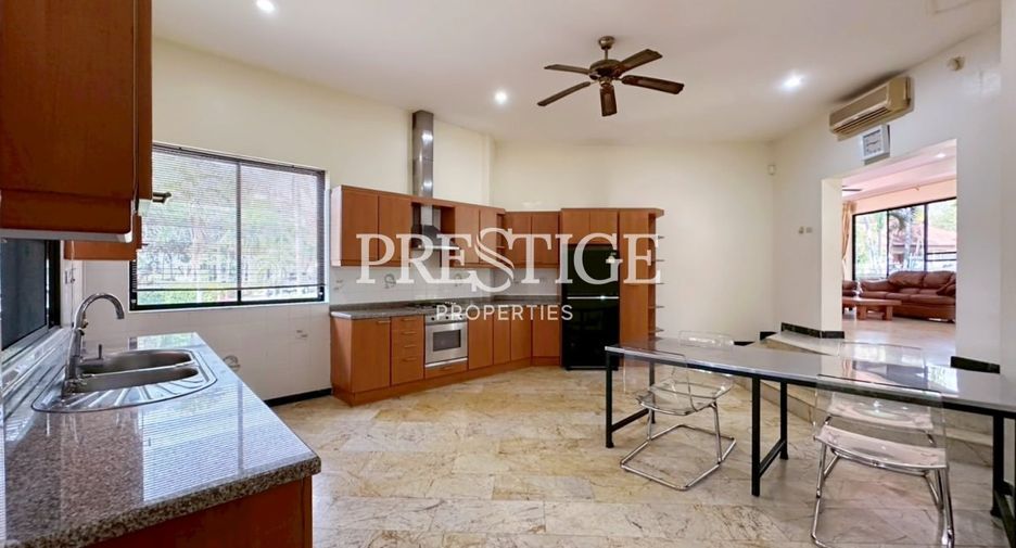 For rent 5 bedrooms house in Bang Lamung, Chonburi
